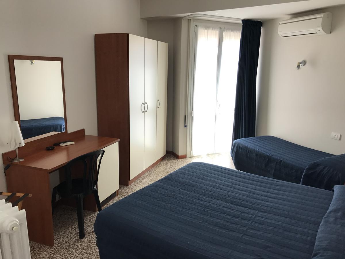 Hotel Turismo Europa Casal Borsetti Exterior foto