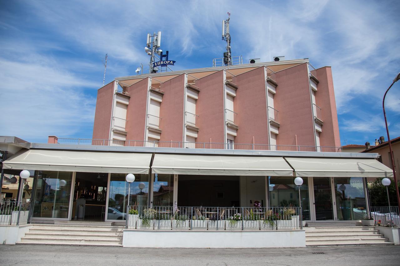Hotel Turismo Europa Casal Borsetti Exterior foto